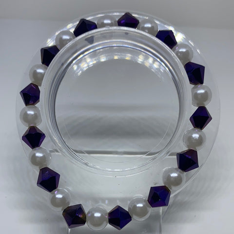 Dark purple bracelet with white pearl
